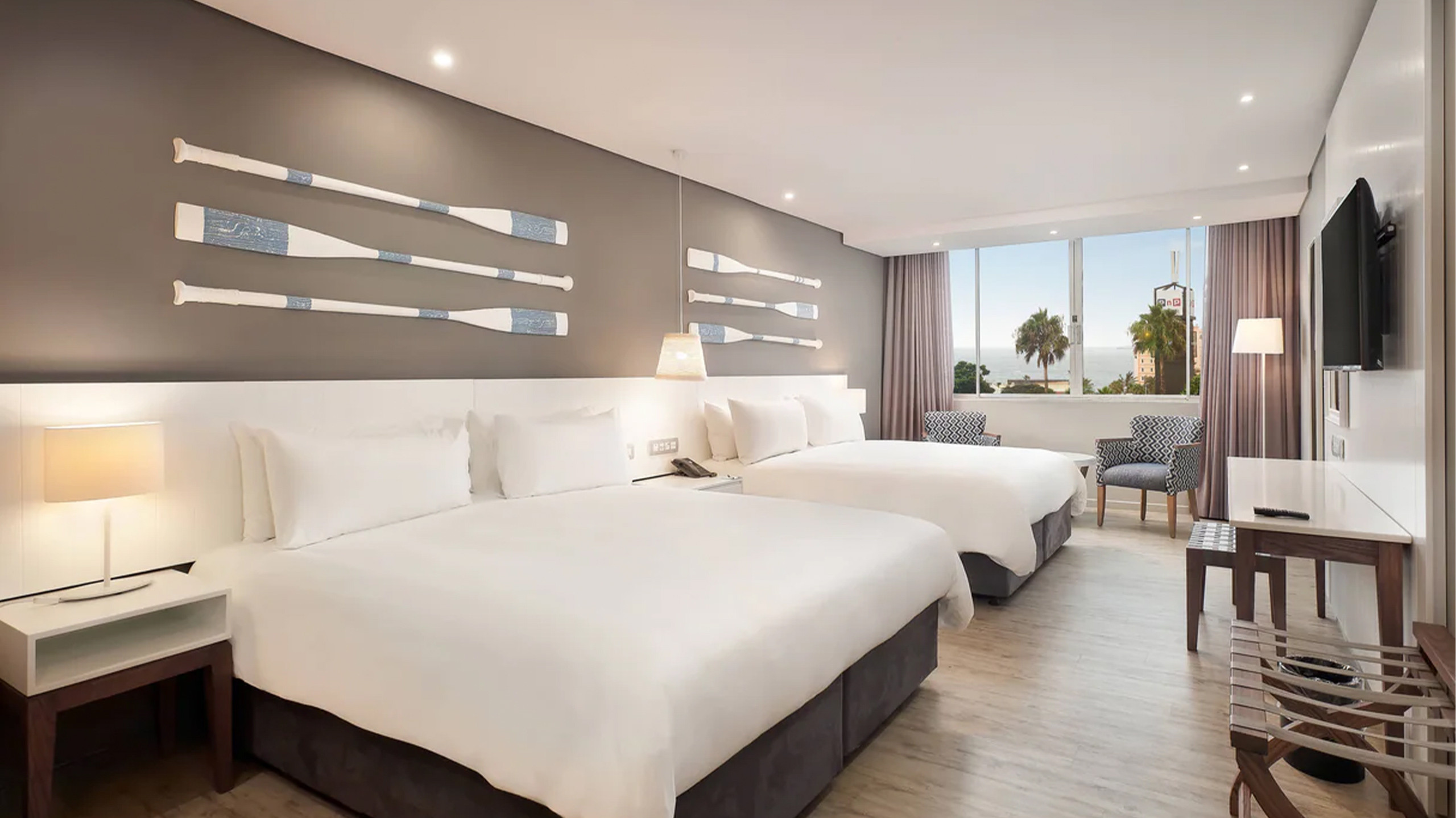 Protea Hotel by Marriott Durban Umhlanga restaurant room